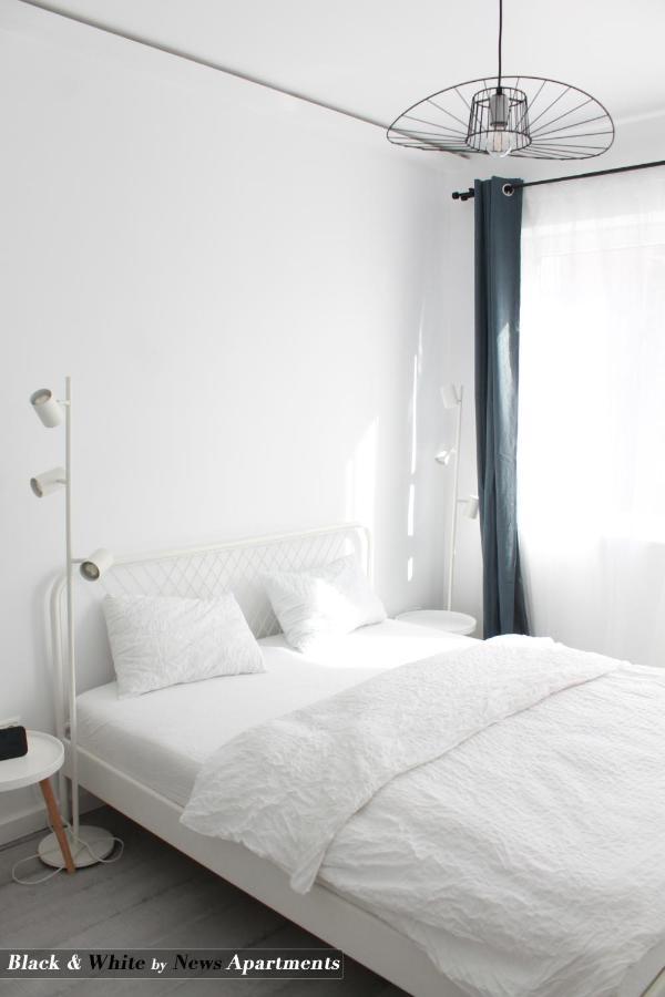 Black & White - News Apartment بوخارست المظهر الخارجي الصورة