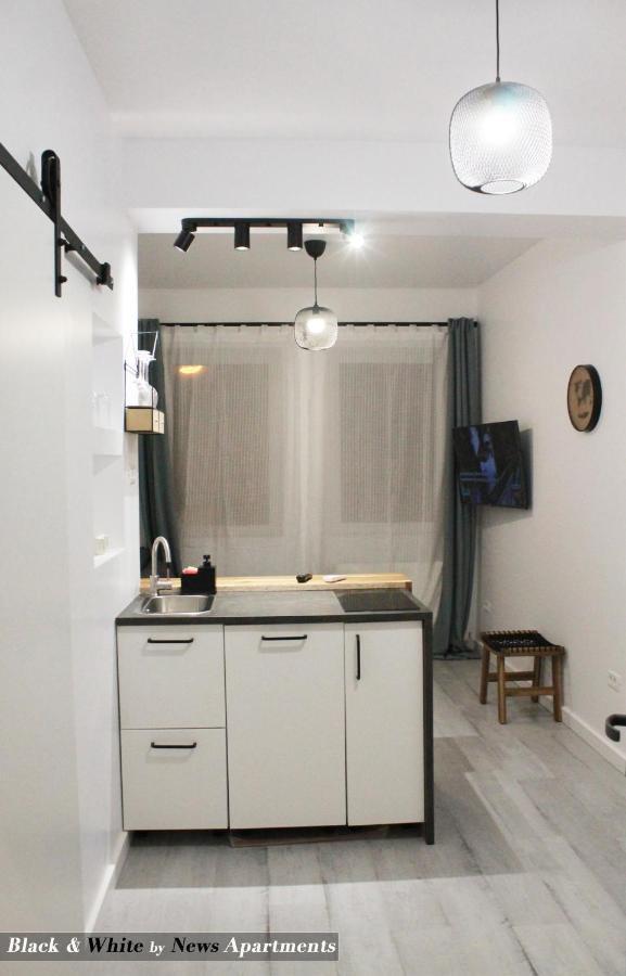 Black & White - News Apartment بوخارست المظهر الخارجي الصورة