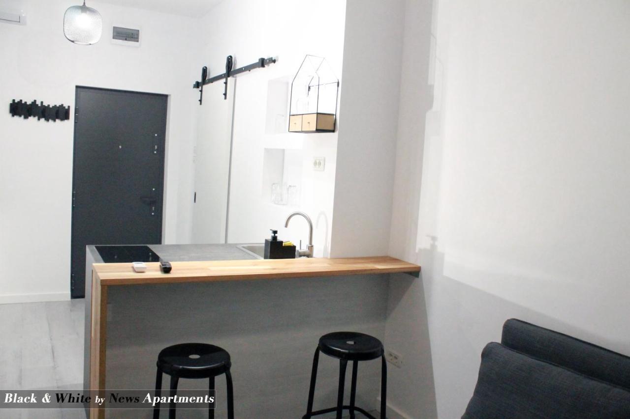 Black & White - News Apartment بوخارست المظهر الخارجي الصورة